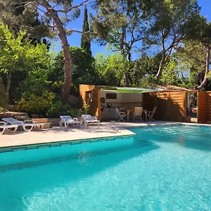 Domaine Les Gendalis Saint-Saturnin-lès-Avignon